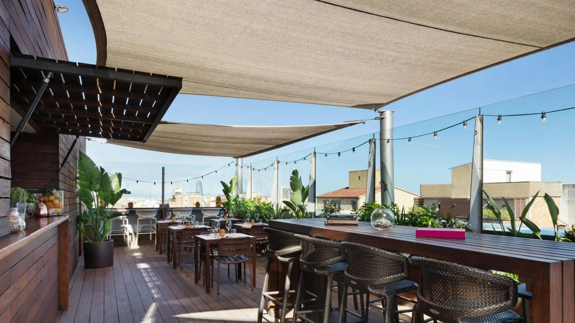 Renaissance Barcelona Hotel 5*,