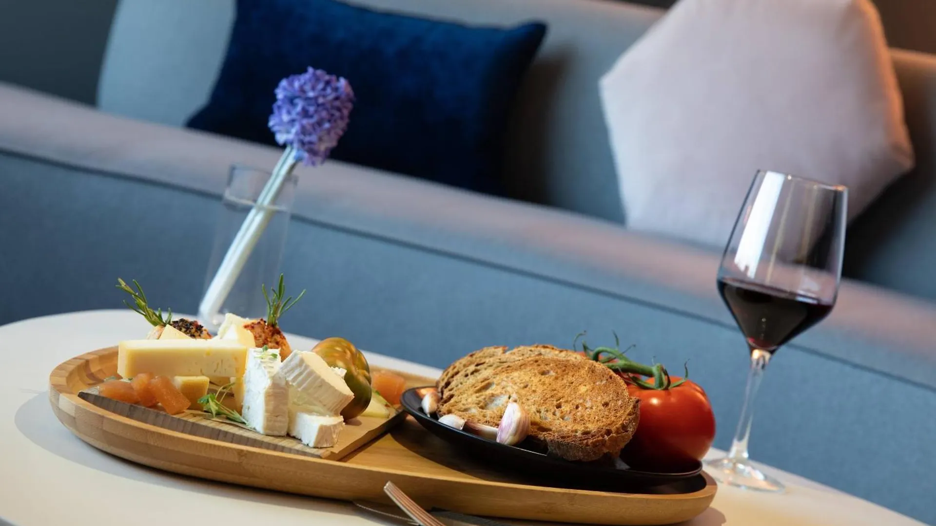 Renaissance Barcelona Hotel 5*,