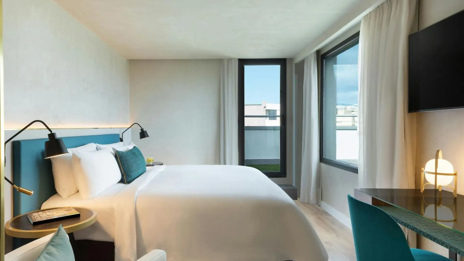 Renaissance Barcelona Hotel